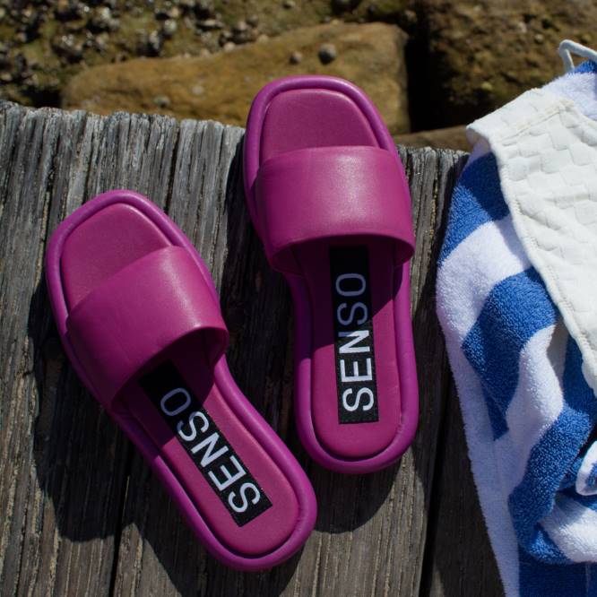 γρ Senso σανδάλια bentley και φούξια D4LN479