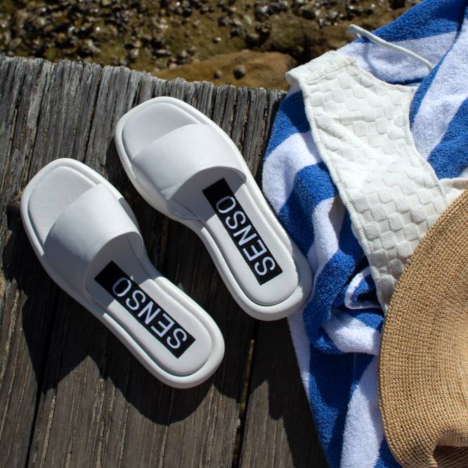 γρ Senso σανδάλια bentley και κιμωλία D4LN481